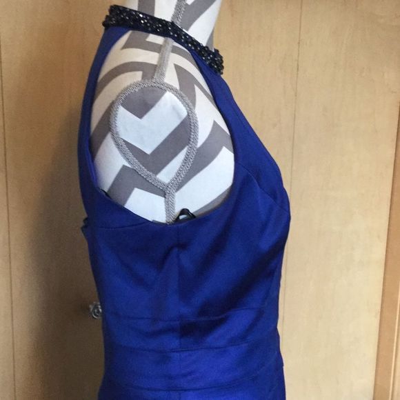 KAY UNGER Stretch Satin Beaded Halter Merm… - Picture 8 of 8